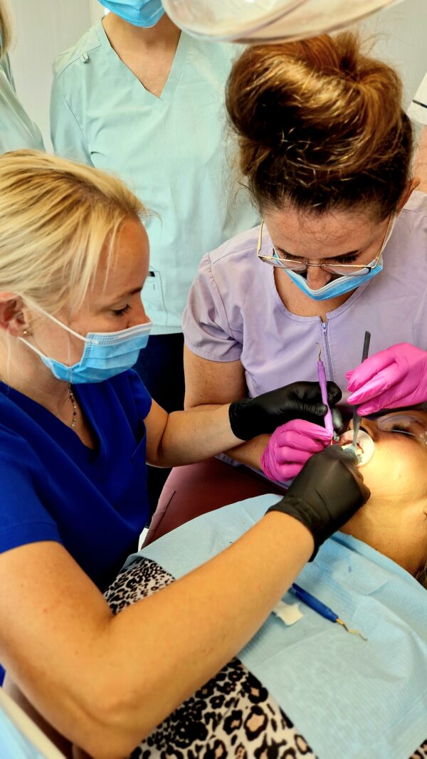 Opieka higienistki nad pacjentem periodontologicznym